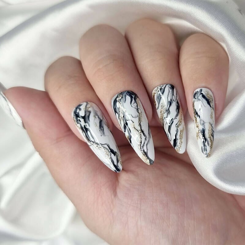 Marbled Reusable Handmade Press-On Nails Nail Wraps Ketclaws Full White Small Long Almond