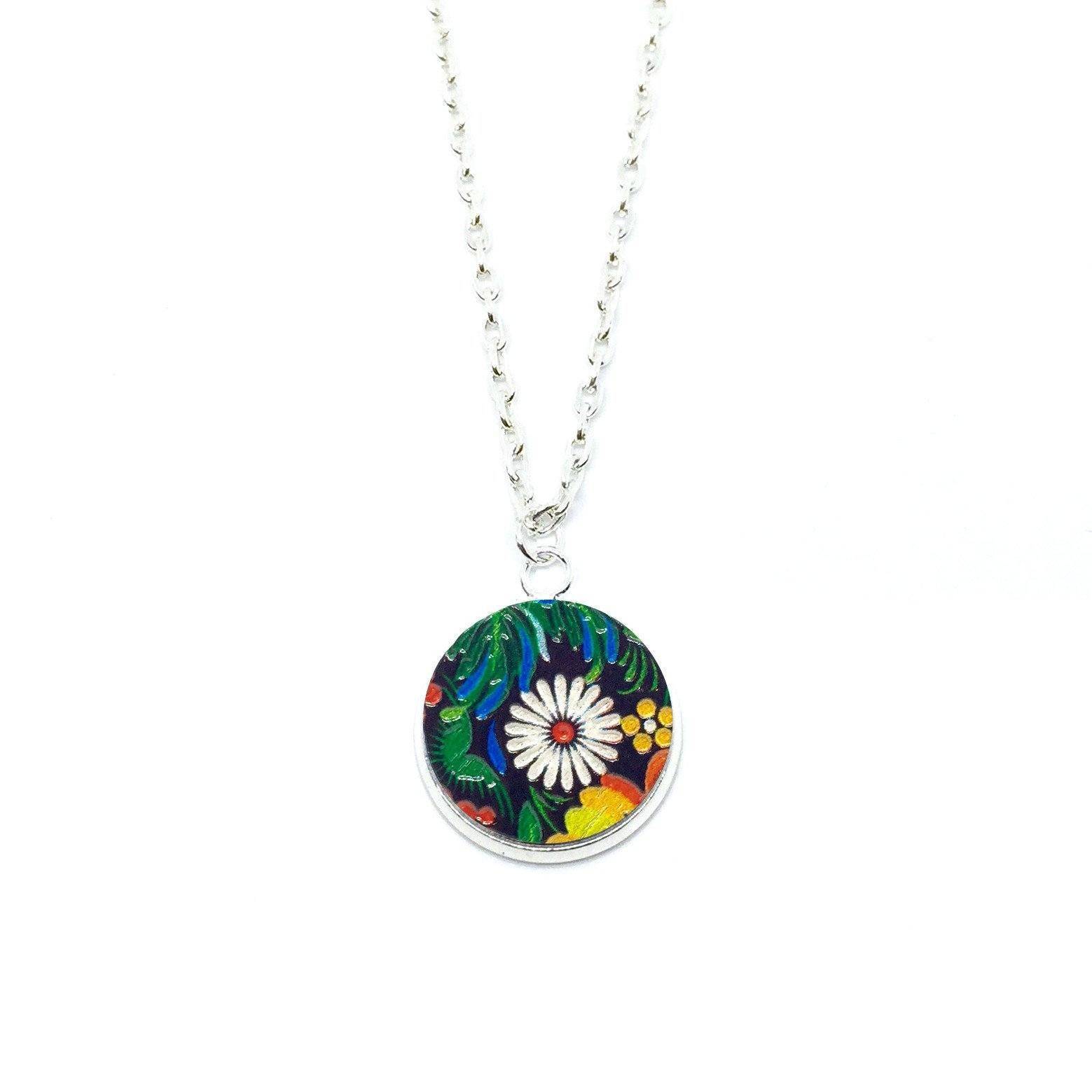 Dark Garden Daisy Wood Pendant Necklace - Necklaces - Paperdaise Accessories - Naiise