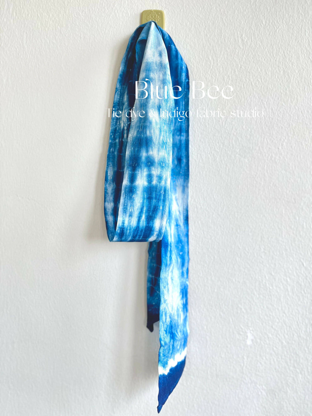 White blossom tie dye ribbon scarf, indigo natural dyed headband, neck wrap ribbon, bag accessory. A lovely birthday gift for her! Scarfs Blue Bee Tie Dye Gradient blue ice crack 