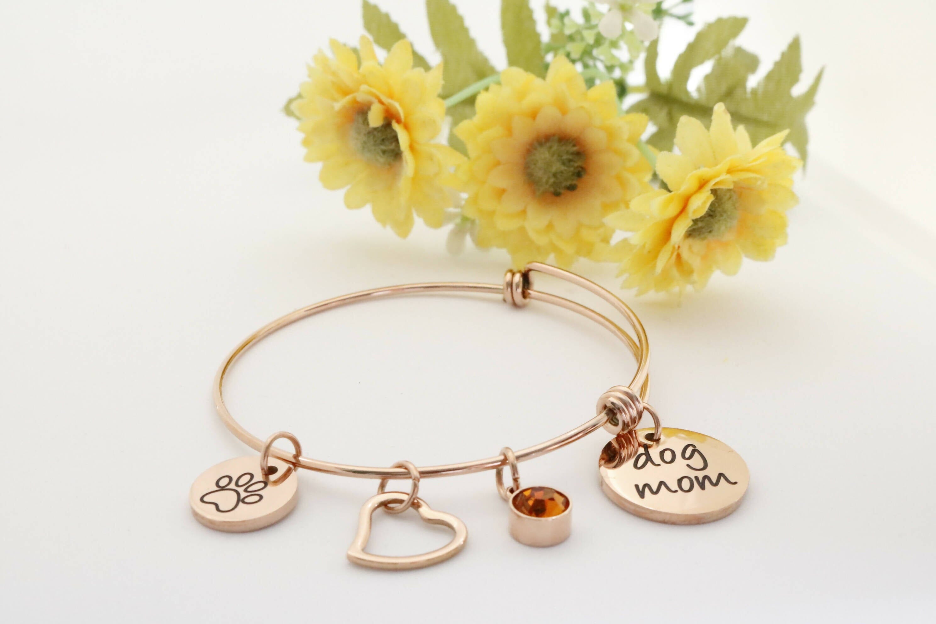 Dog Mom bracelet in rose gold Local Jewellery Postman’s Trinkets 