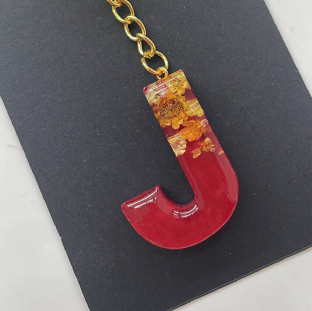 Letter Resin Flower Keychains Keychains redvelvetartz Wine Red Gold Round Keychain ring Tassel Charm